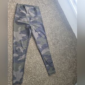 Aerie Camouflage Leggings - Green and Gray